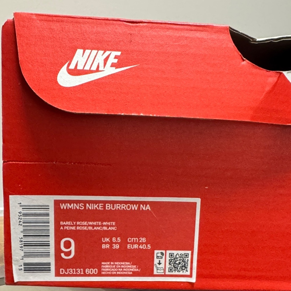 Women’s NikeBurrow NA
Size 9 
Barely Rose (Pink)